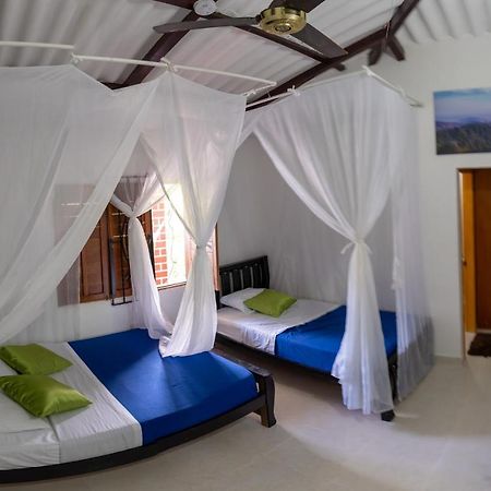 Hostal Coco Bomgo Мінка Екстер'єр фото