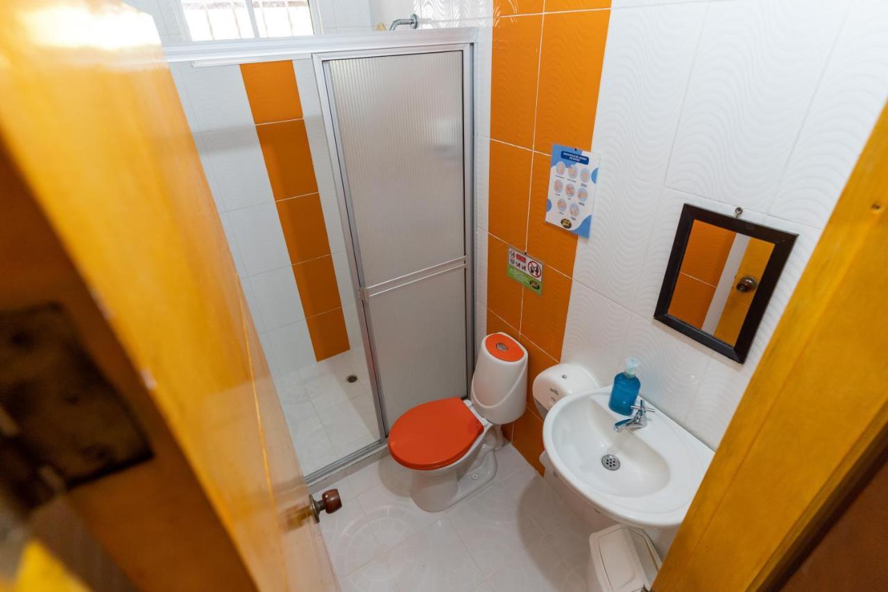 Hostal Coco Bomgo Мінка Екстер'єр фото