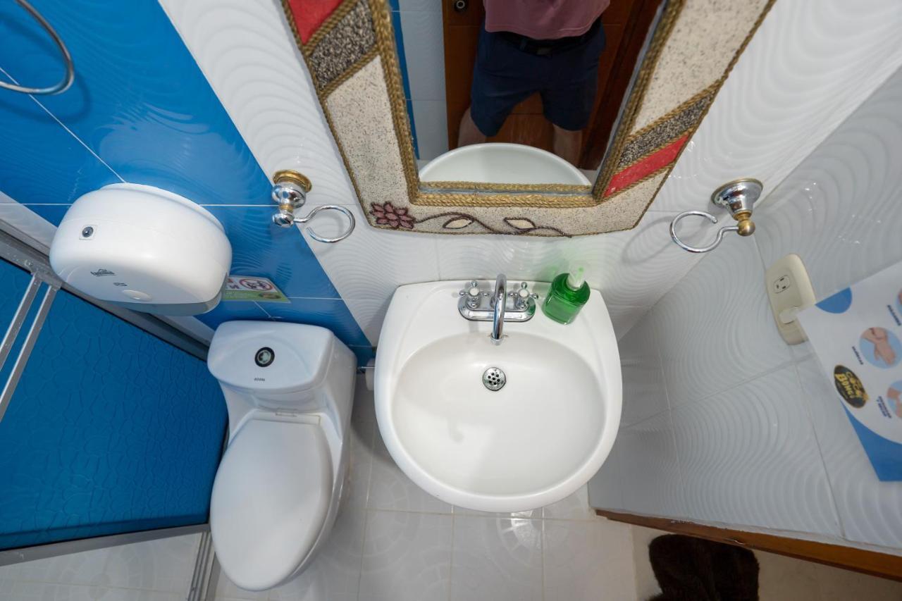 Hostal Coco Bomgo Мінка Екстер'єр фото