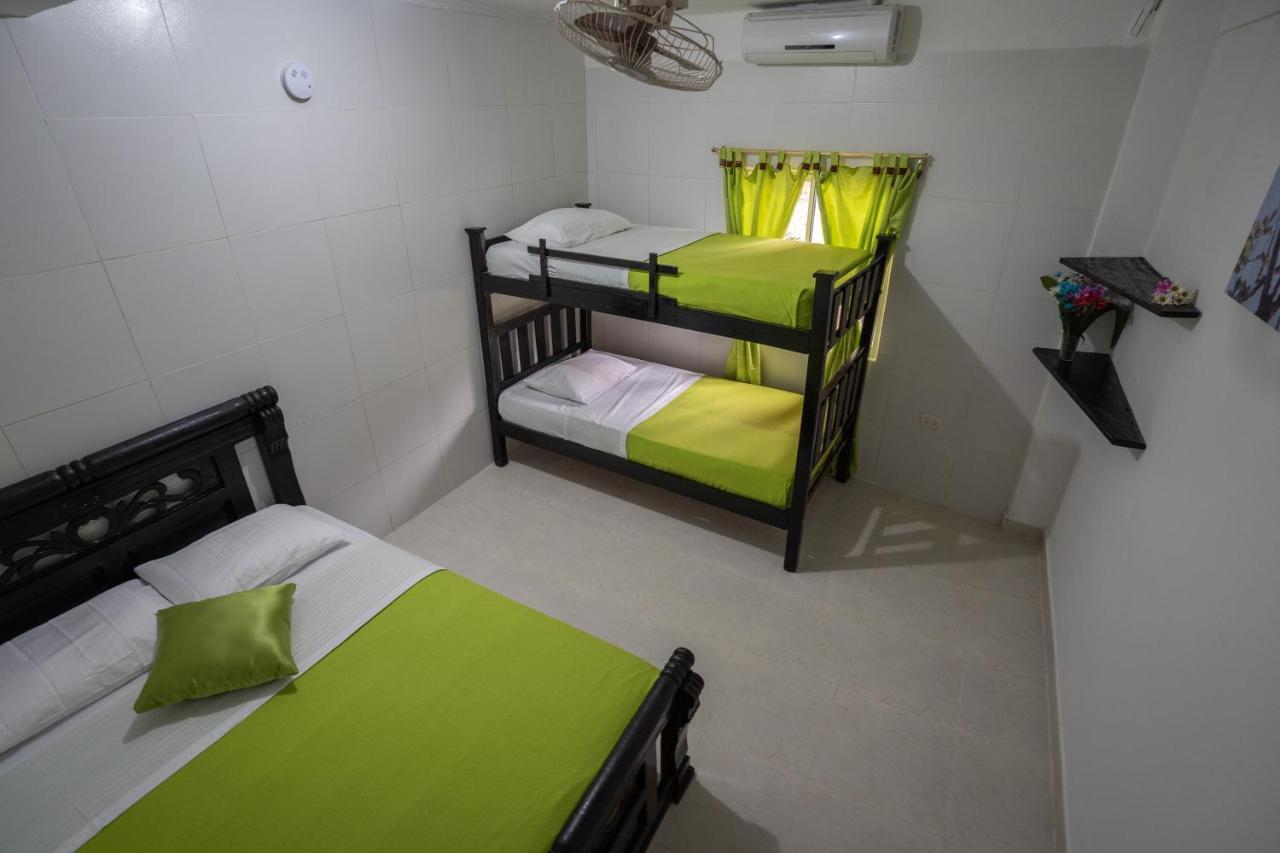 Hostal Coco Bomgo Мінка Екстер'єр фото