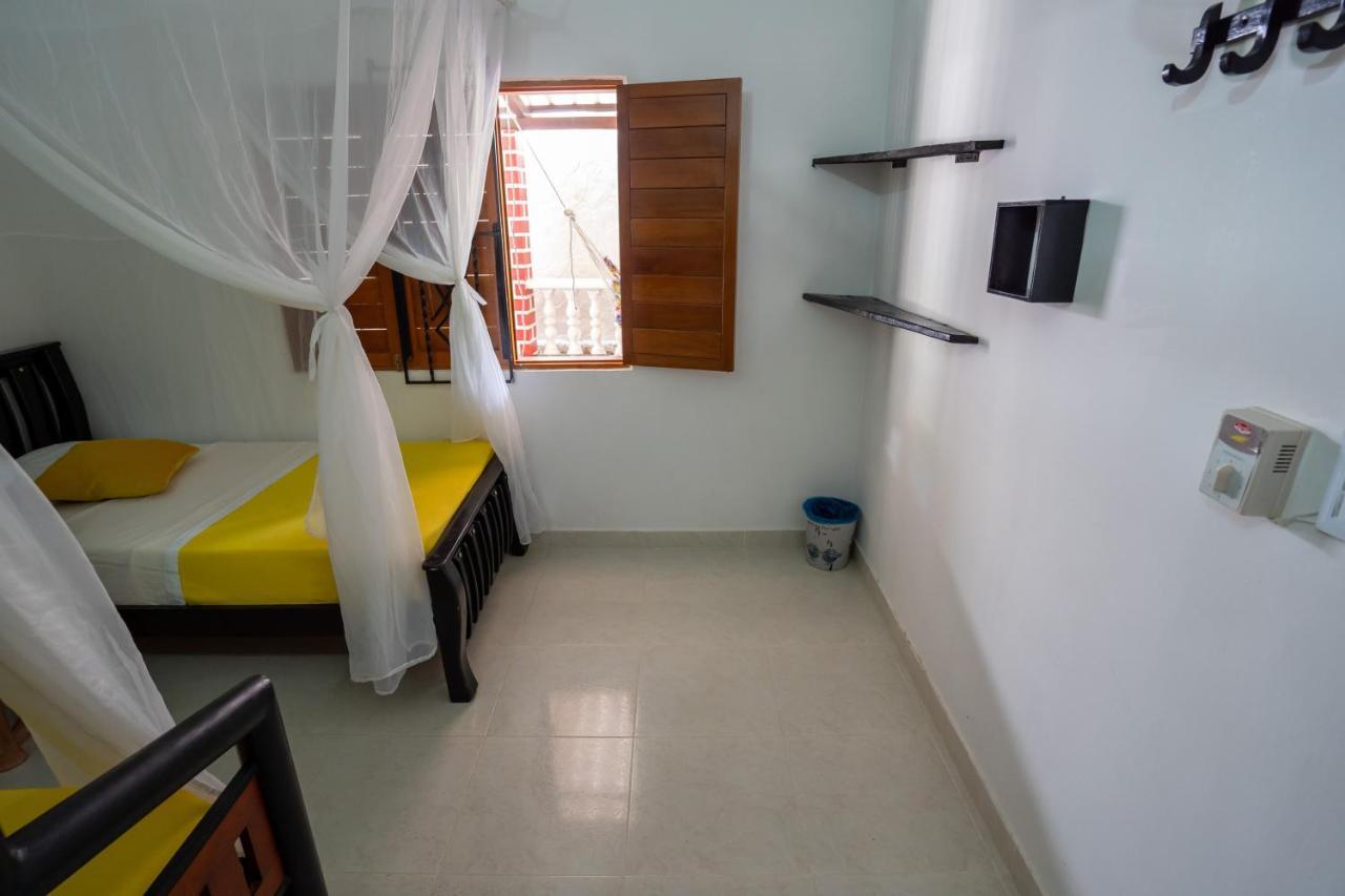 Hostal Coco Bomgo Мінка Екстер'єр фото