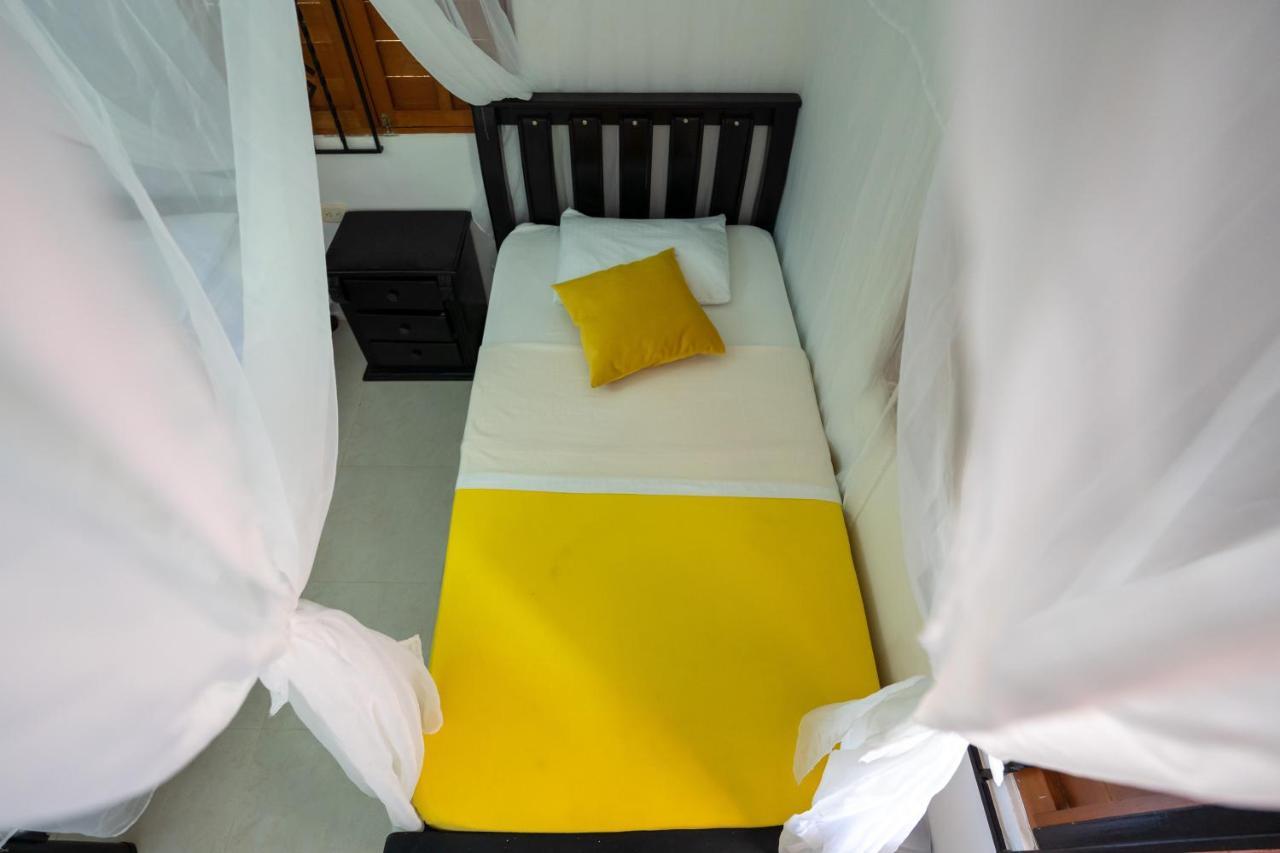 Hostal Coco Bomgo Мінка Екстер'єр фото
